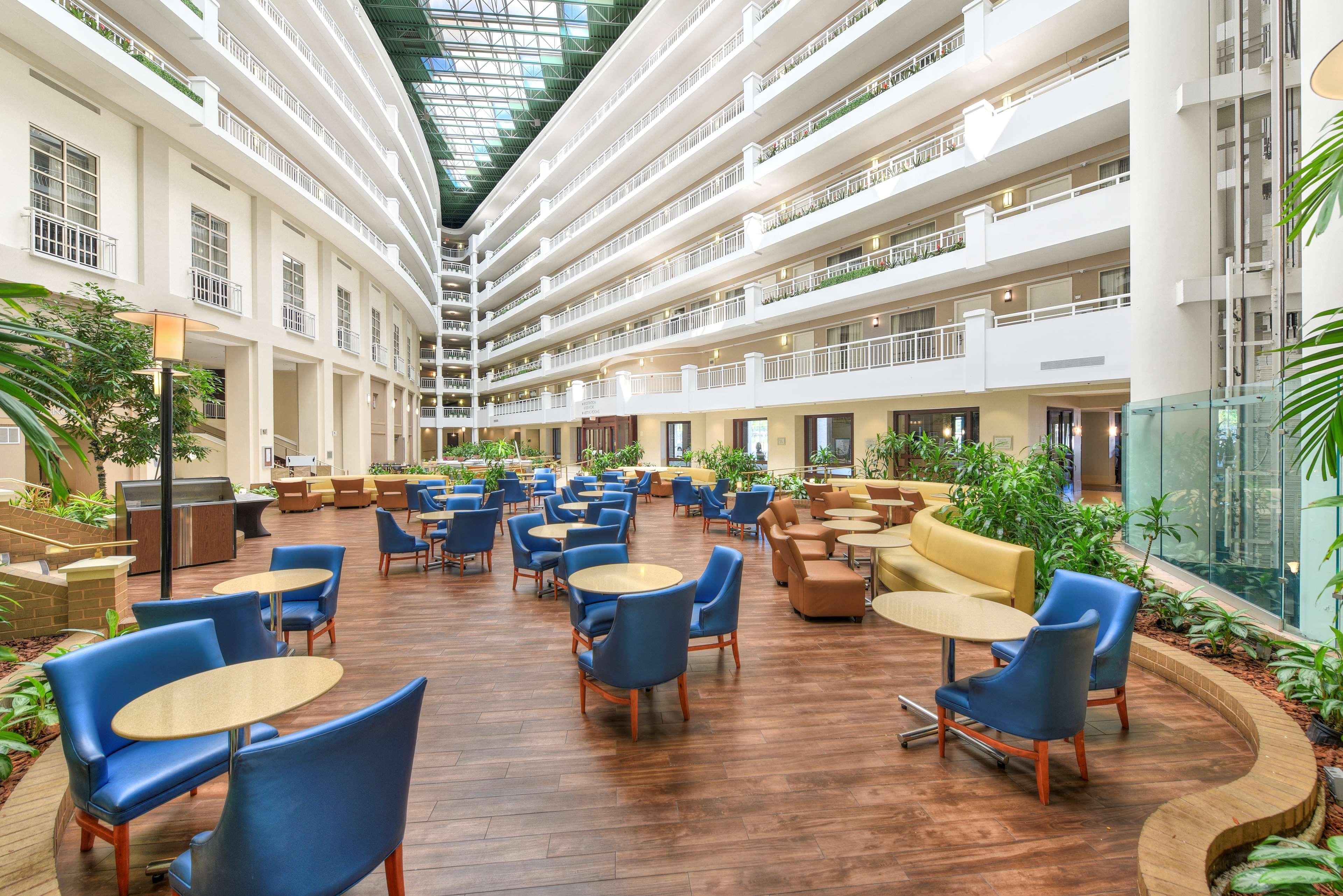 Embassy Suites By Hilton Alexandria Old Town Dış mekan fotoğraf