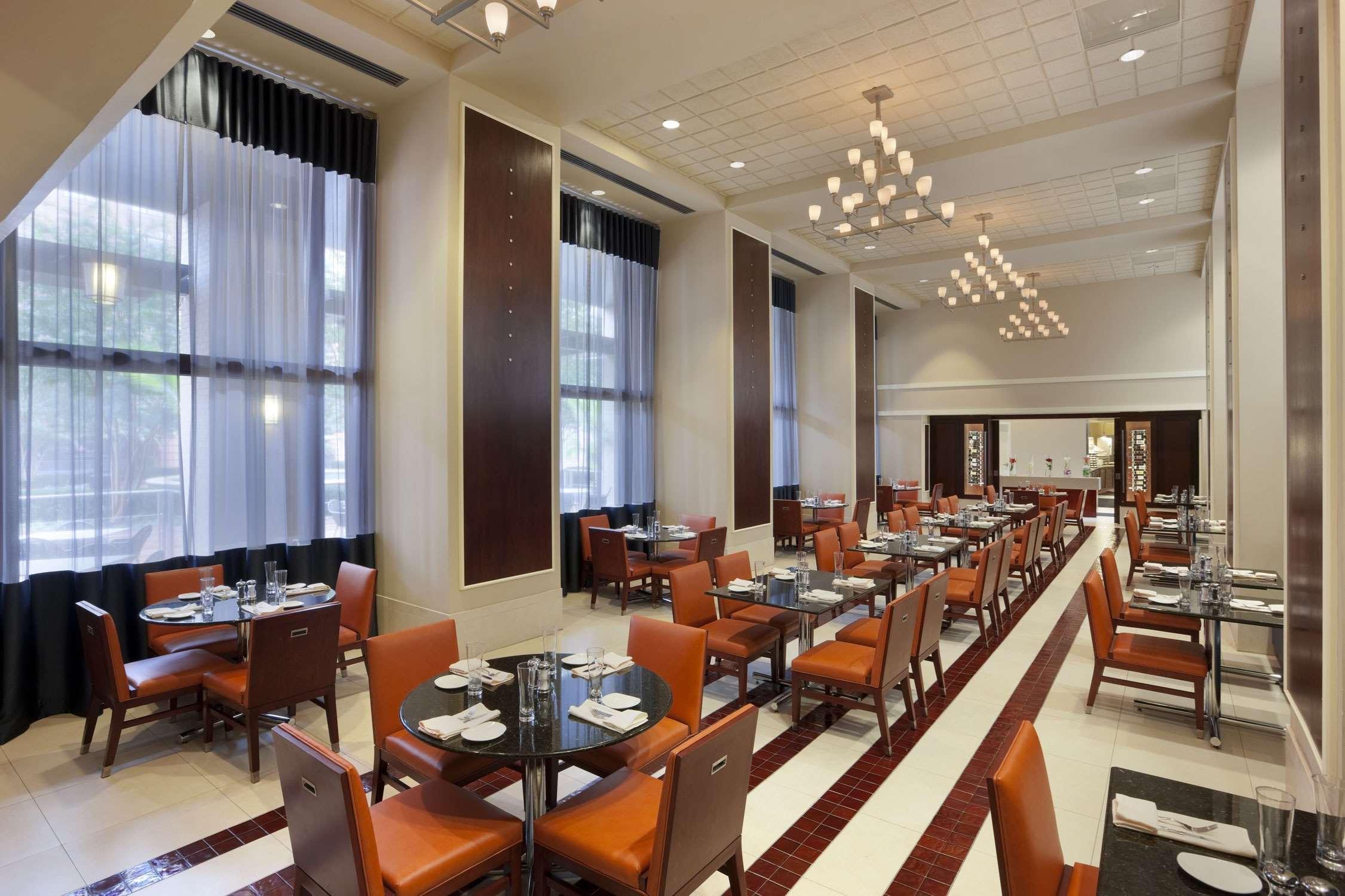 Embassy Suites By Hilton Alexandria Old Town Dış mekan fotoğraf