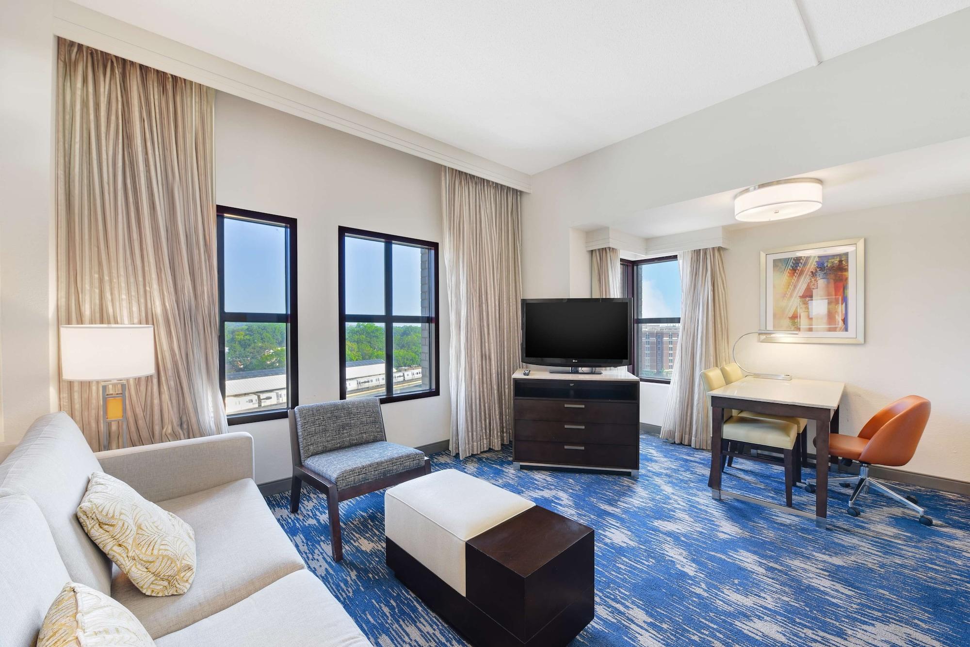 Embassy Suites By Hilton Alexandria Old Town Dış mekan fotoğraf