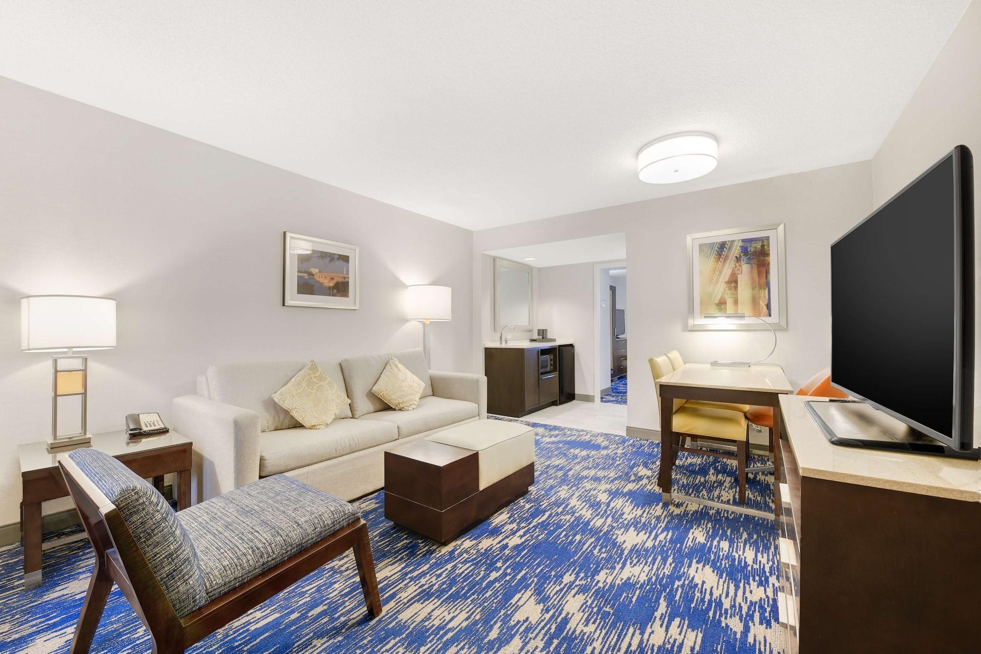 Embassy Suites By Hilton Alexandria Old Town Dış mekan fotoğraf