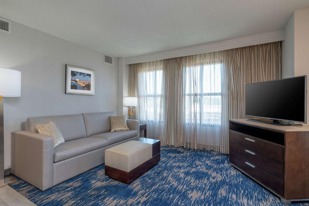 Embassy Suites By Hilton Alexandria Old Town Dış mekan fotoğraf